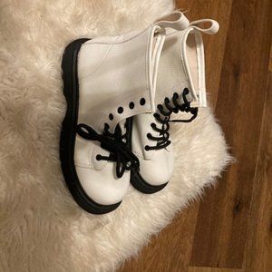 White military boots - NEVER WORN!